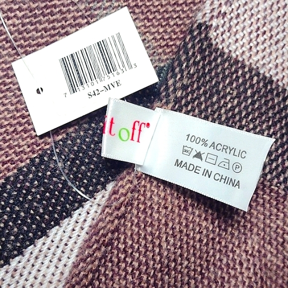 NWT Top It Off Plaid Wrap Shawl or Scarf - Picture 5 of 10